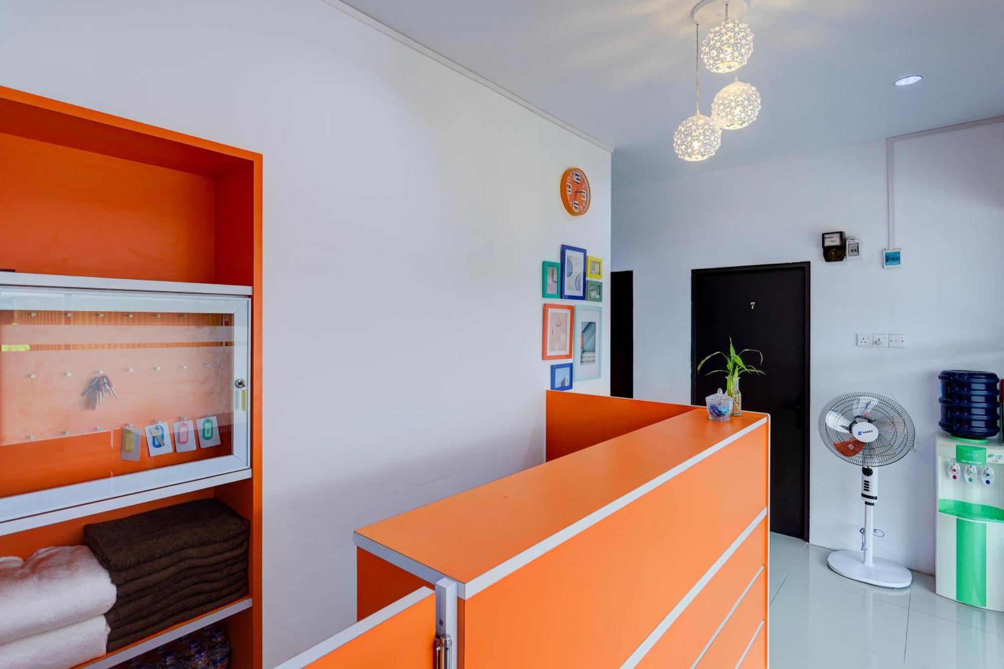 Super Oyo Capital O 93076 Batam Backpacker Guesthouse 2 Pembunuh Exteriör bild